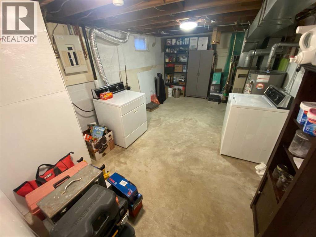 5206 44 Avenue Property Photo 12