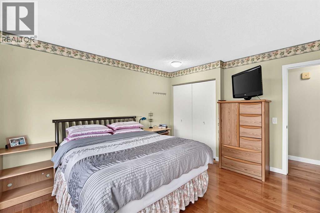 4912 Rundlehorn Drive Ne Property Photo 14