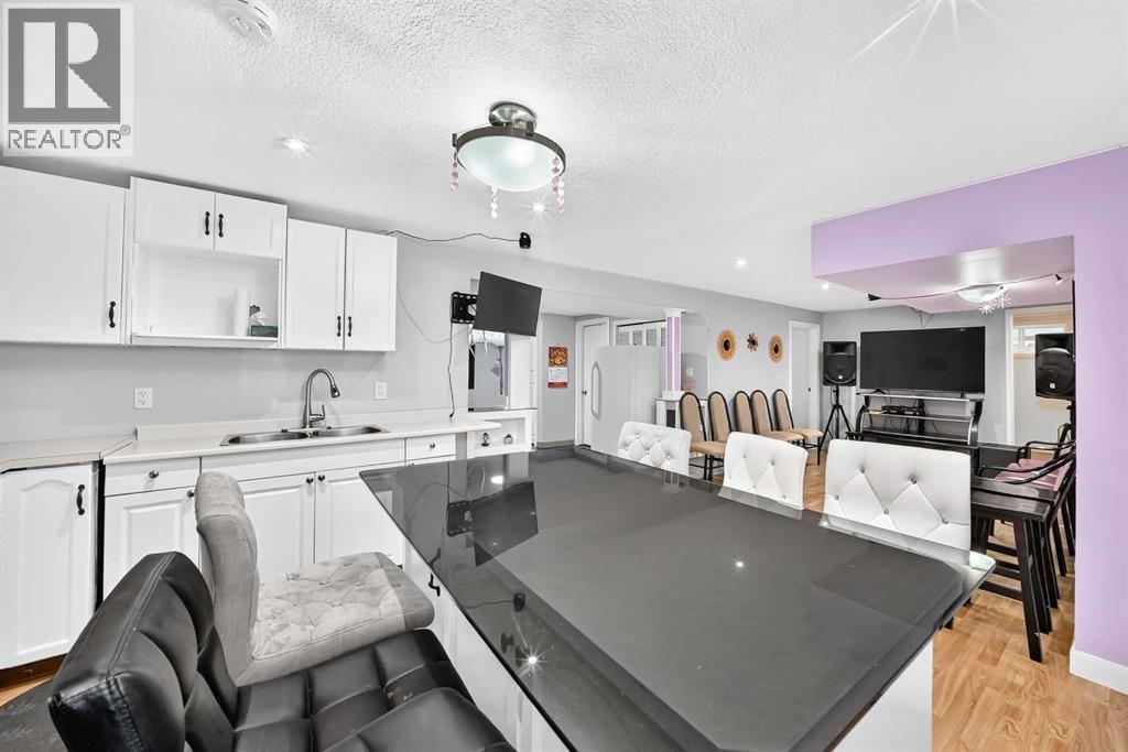 4912 Rundlehorn Drive Ne Property Photo 23