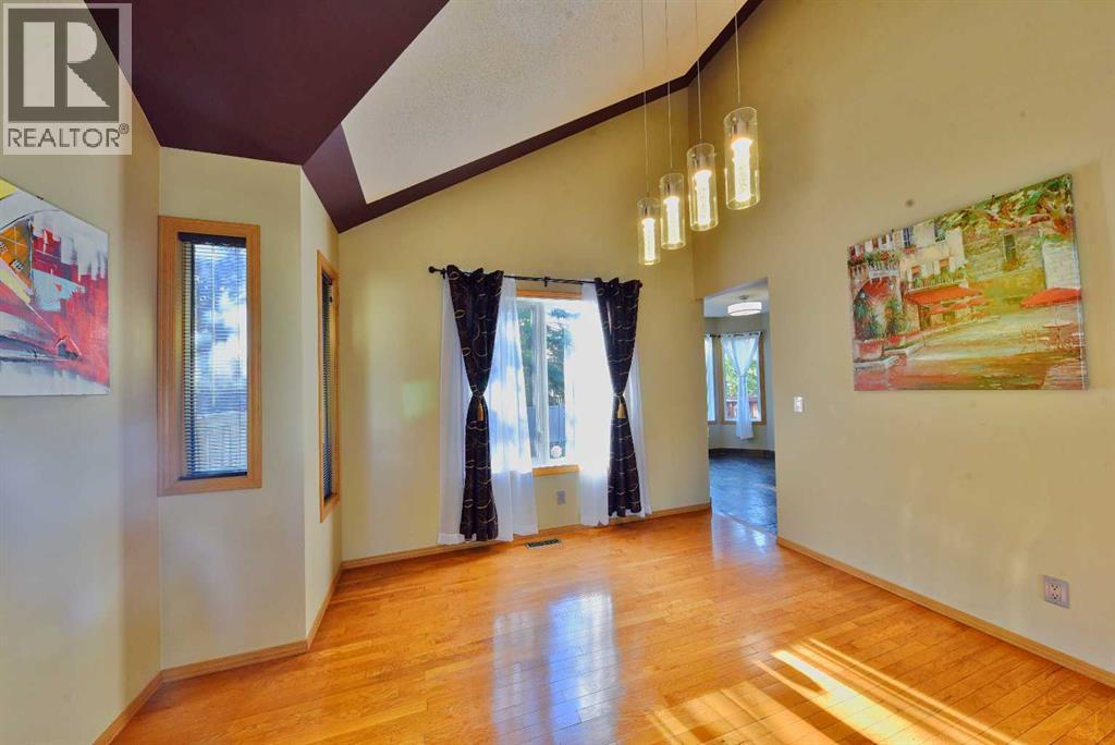 131 Hawkstone Drive Nw Property Photo 8