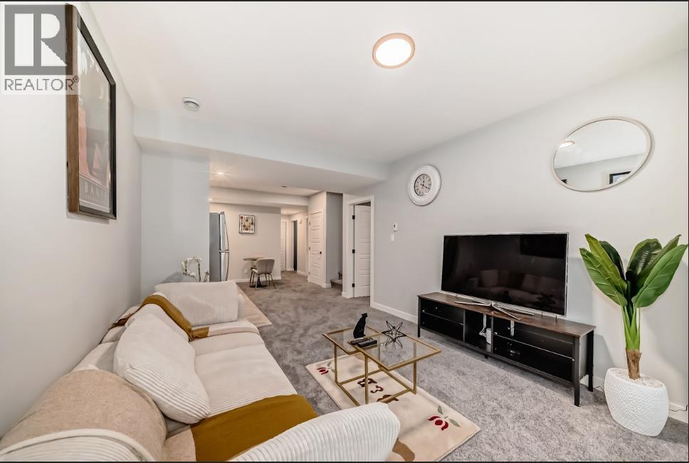 69 Amblehurst Way Nw Property Photo 44