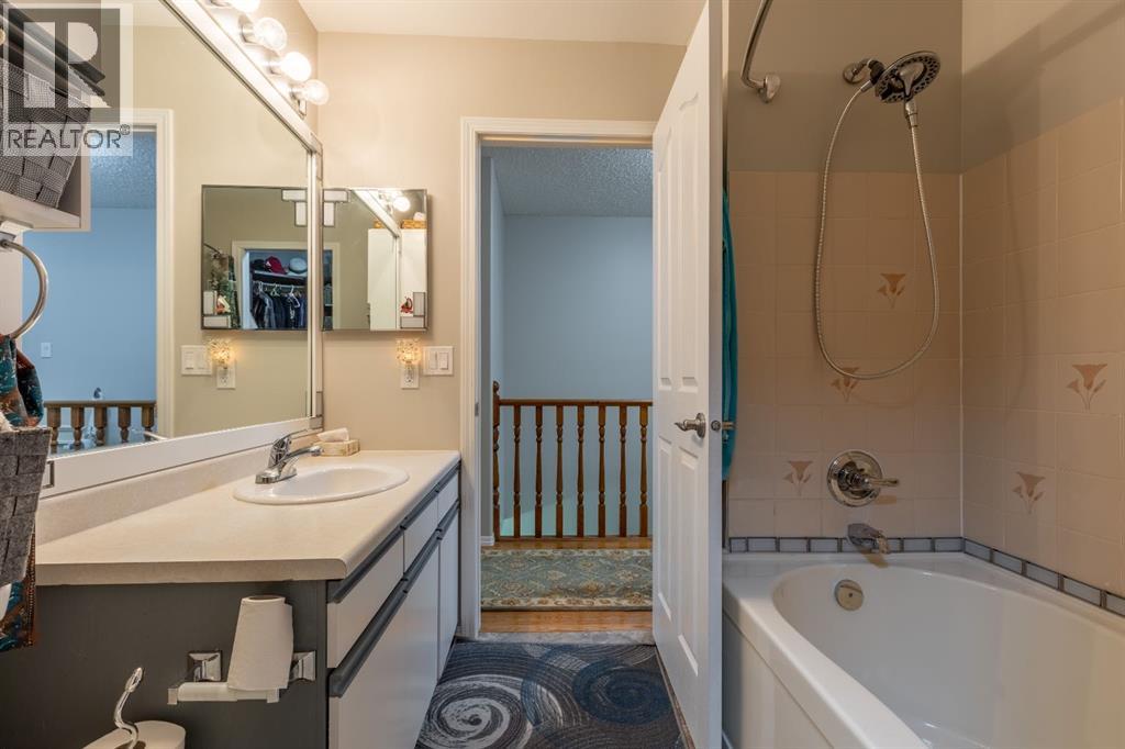 135 Jerry Potts Boulevard West Property Photo 19