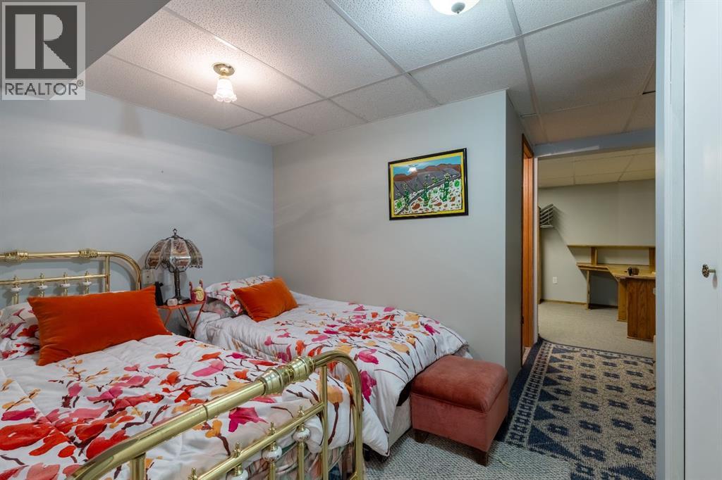 135 Jerry Potts Boulevard West Property Photo 25