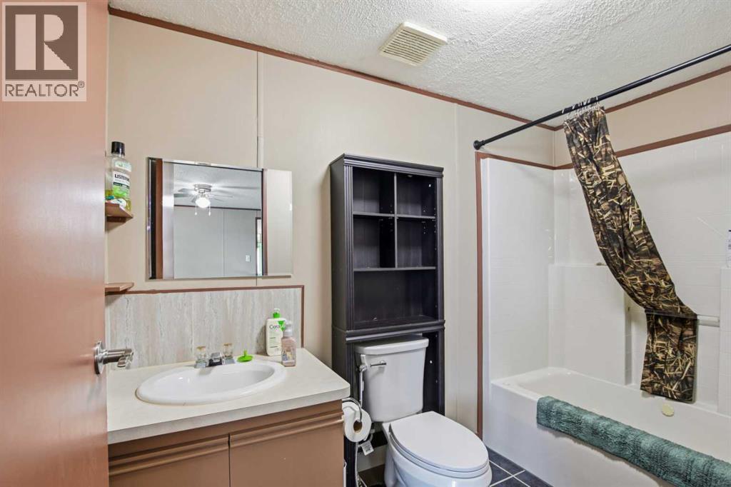 9711 103 Avenue Property Photo 7