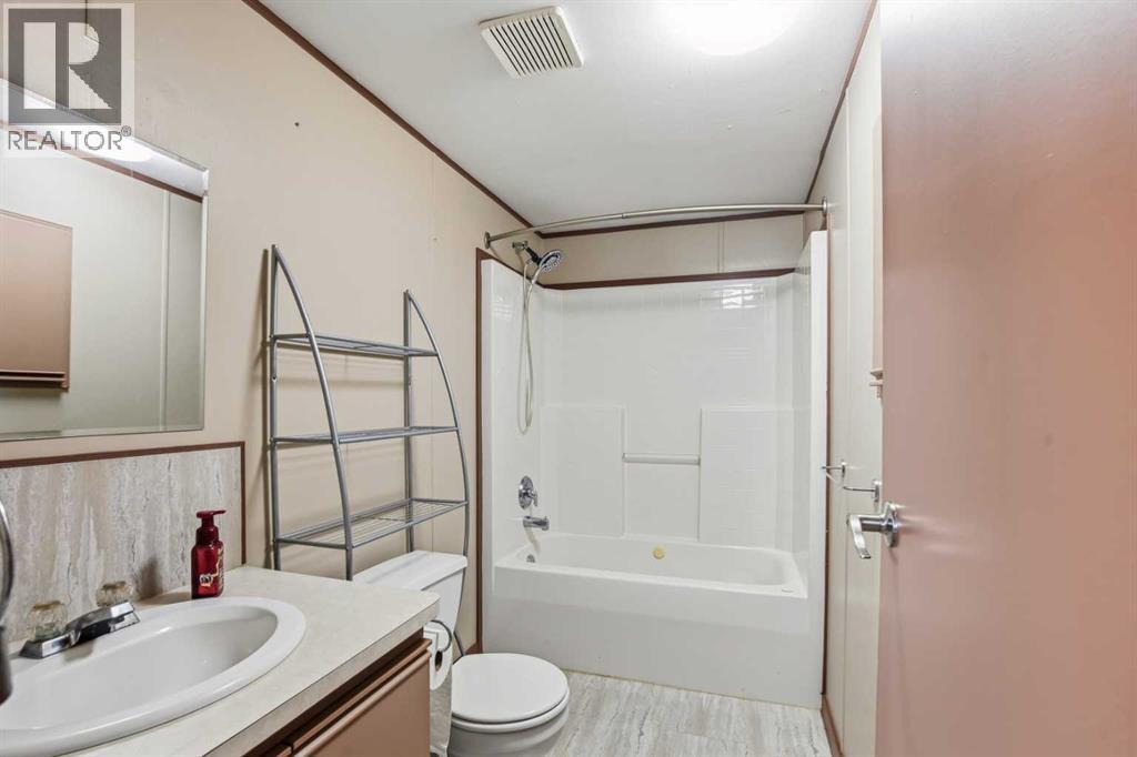 9711 103 Avenue Property Photo 11