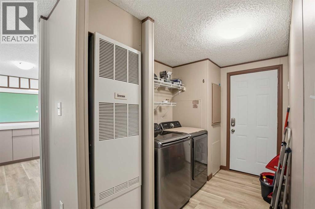 9711 103 Avenue Property Photo 12