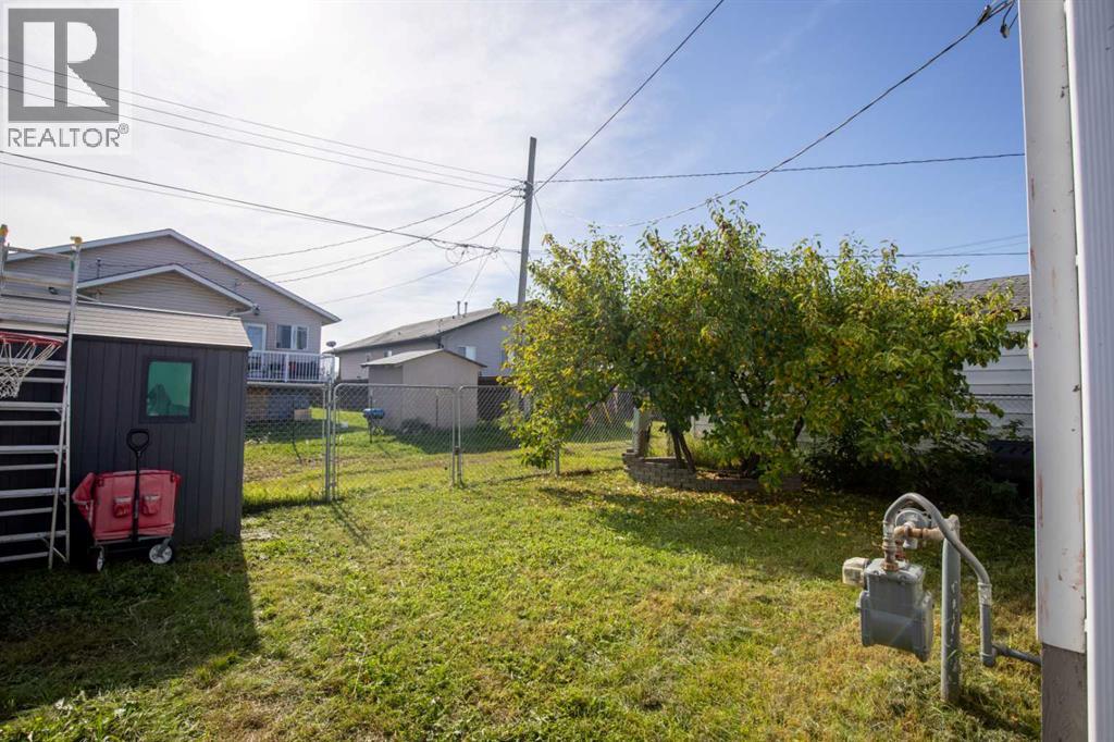 9711 103 Avenue Property Photo 15