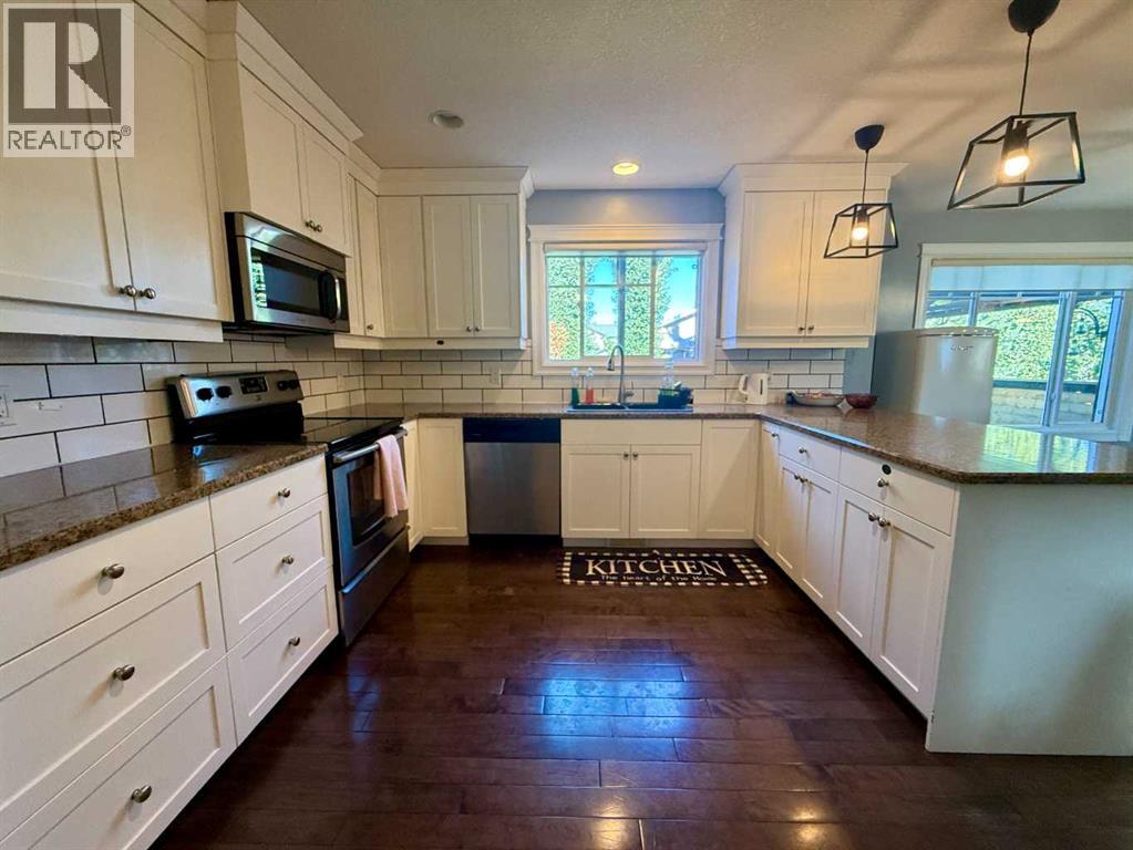 46 Spruce Road Property Photo 3