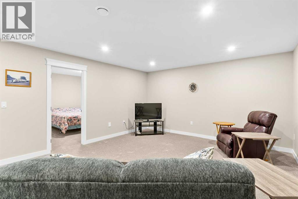 1101 Cornerstone Crescent Property Photo 28