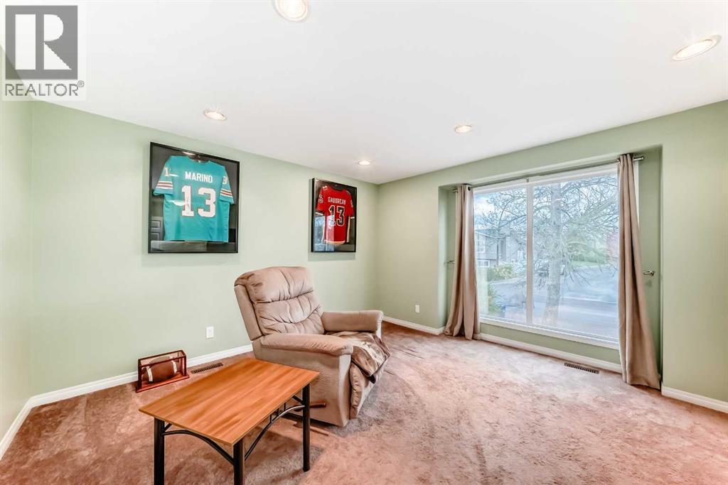 36 Castleglen Way Ne Property Photo 8