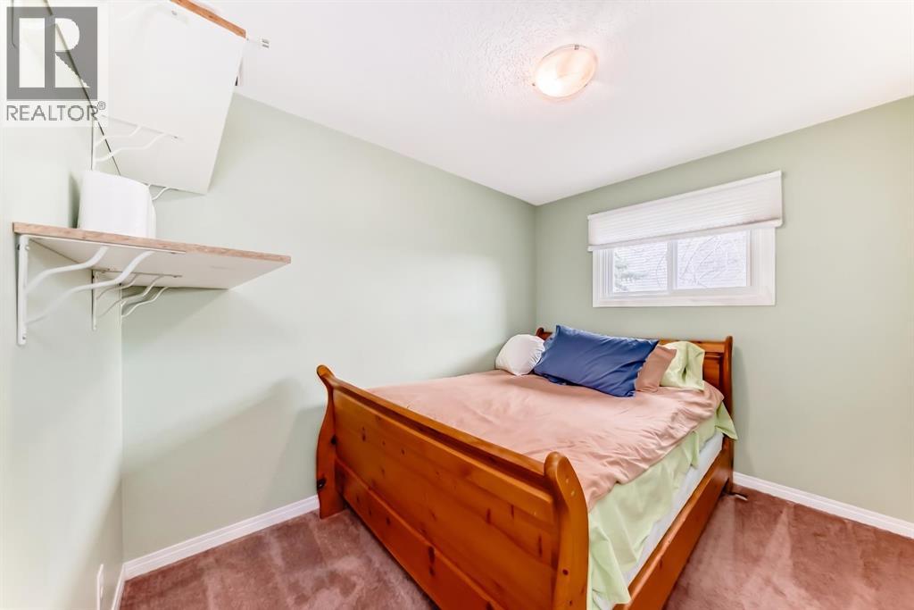 36 Castleglen Way Ne Property Photo 20