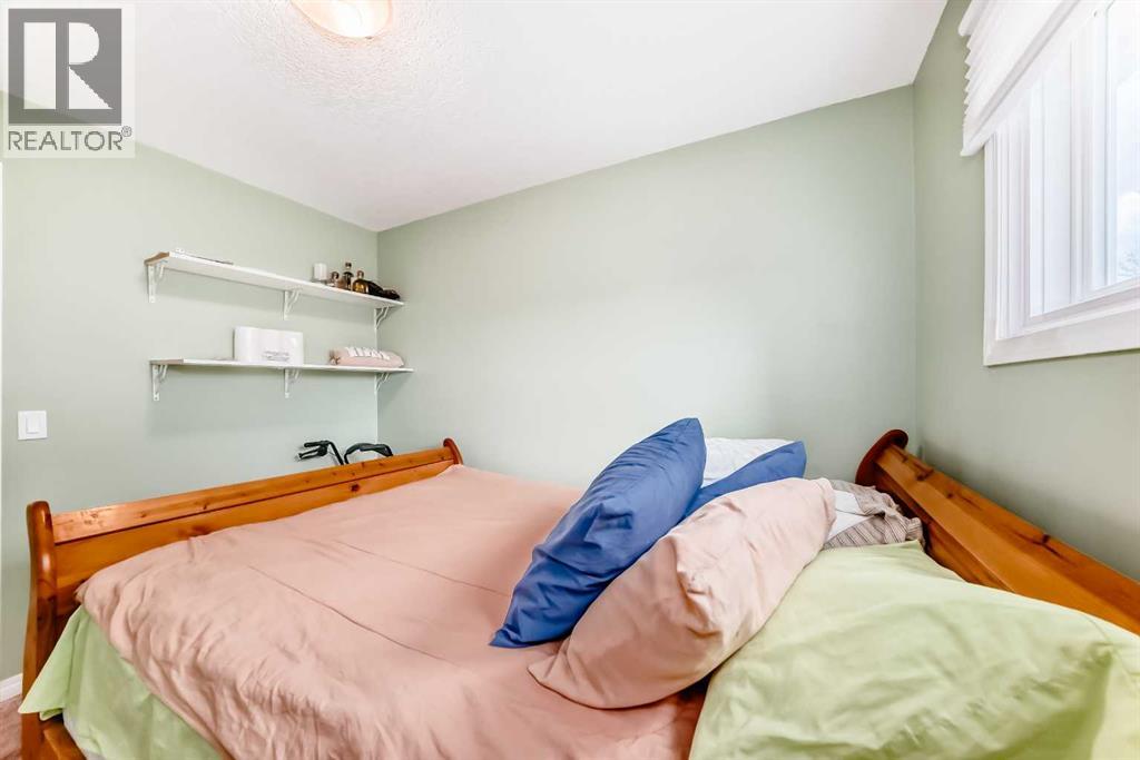 36 Castleglen Way Ne Property Photo 21