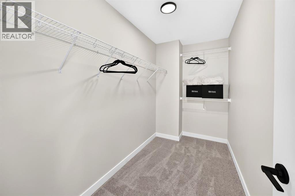 31 Fireside Common W Property Photo 30