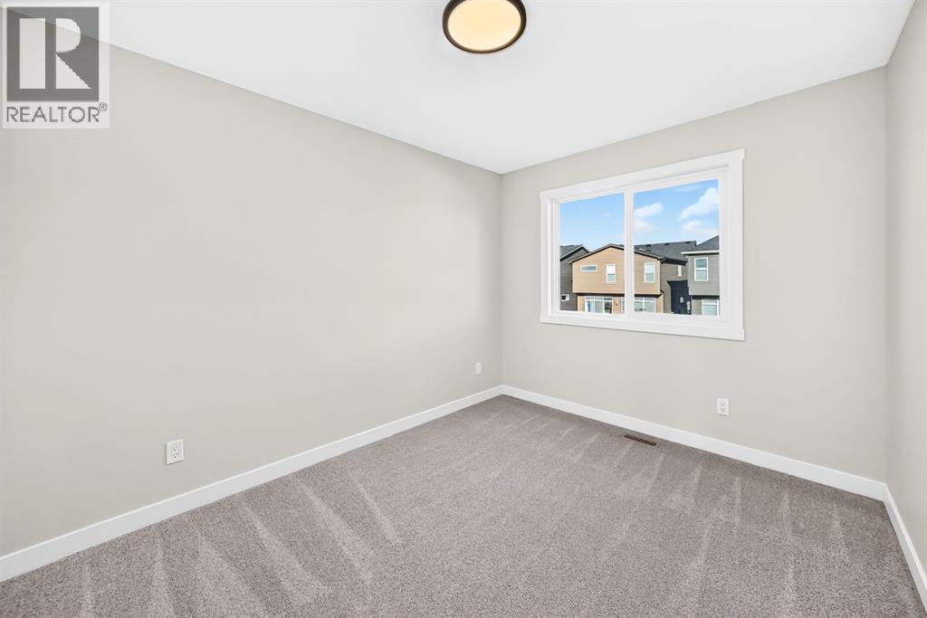 31 Fireside Common W Property Photo 35