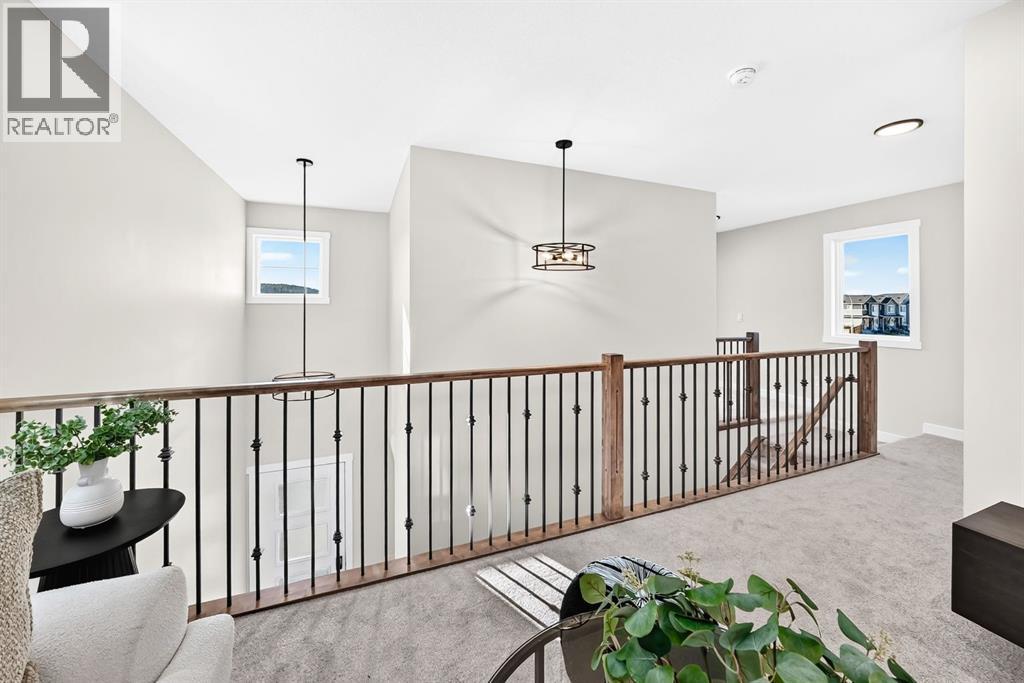 31 Fireside Common W Property Photo 41