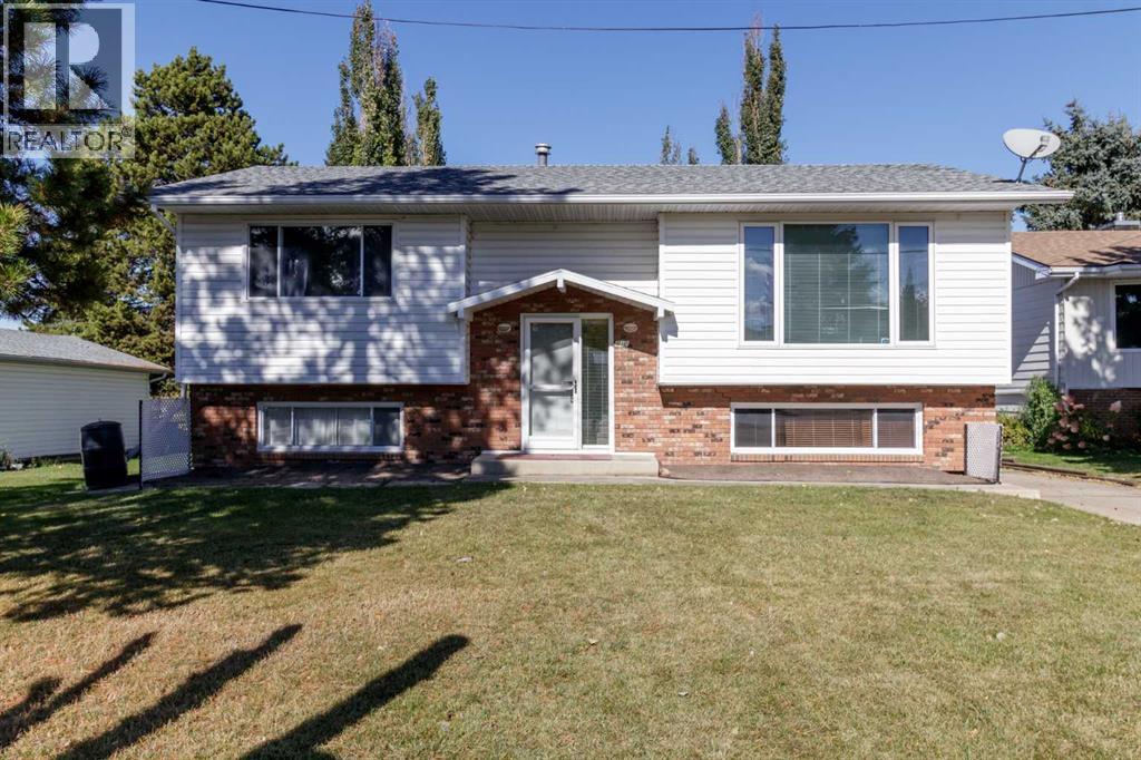 610 8 Street N Property Photo