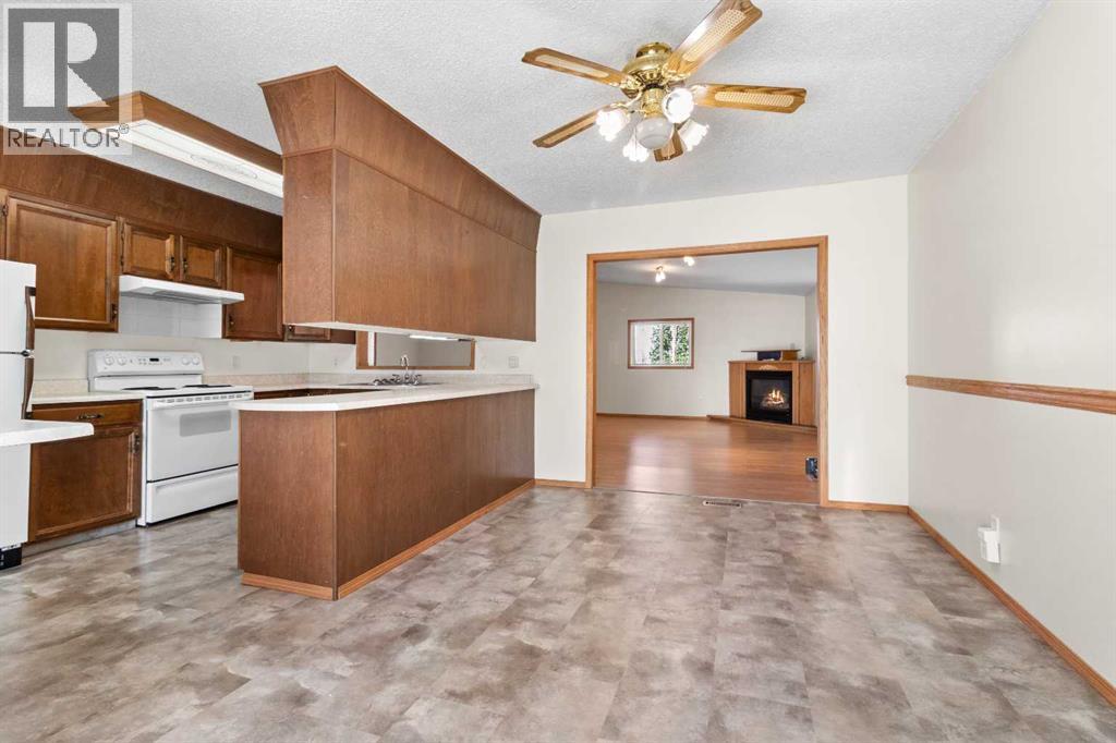 610 8 Street N Property Photo 16