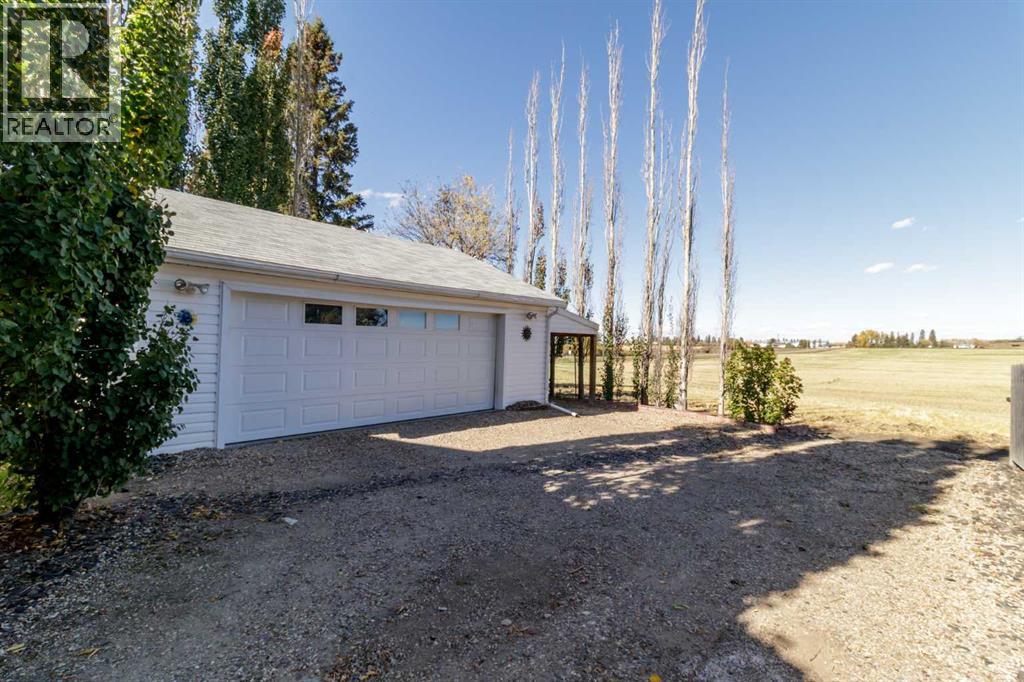 610 8 Street N Property Photo 33