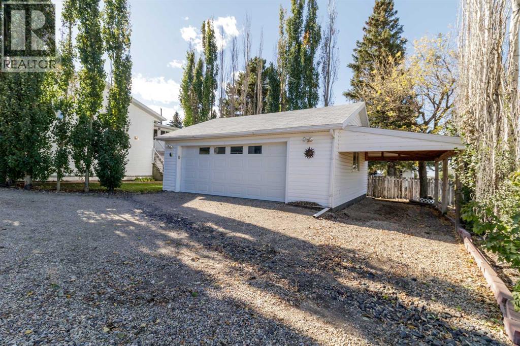 610 8 Street N Property Photo 34
