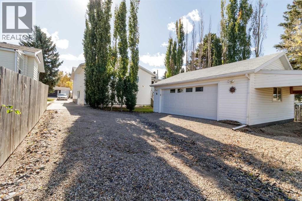 610 8 Street N Property Photo 36