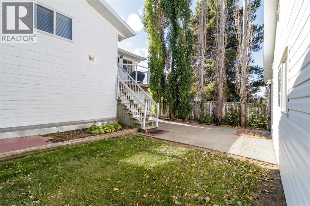 610 8 Street N Property Photo 37