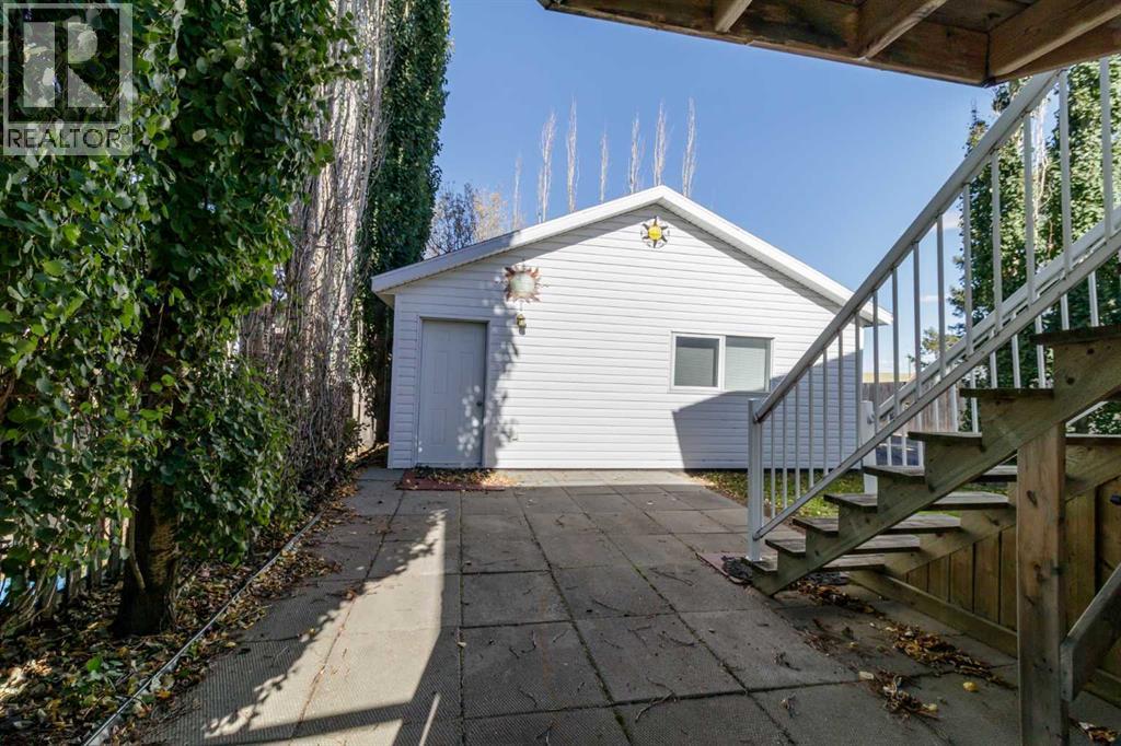 610 8 Street N Property Photo 38