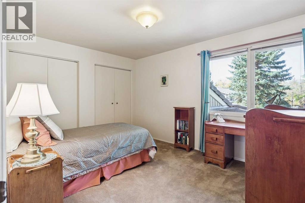20 Midpark Crescent Southeast Property Photo 35