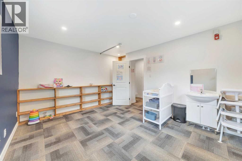 5501 51 Street Property Photo 12