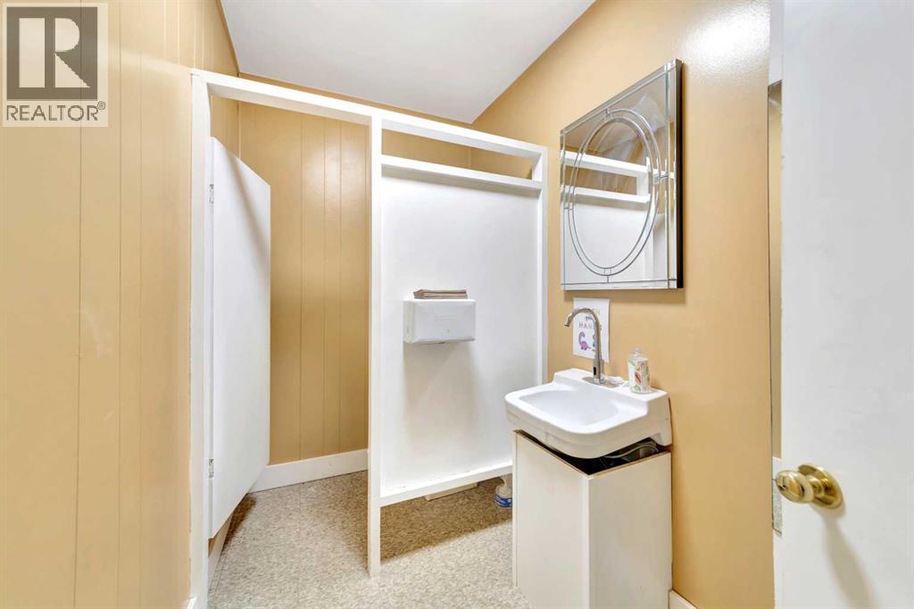 5501 51 Street Property Photo 27