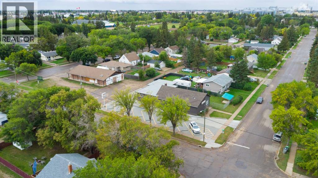 5501 51 Street Property Photo 37