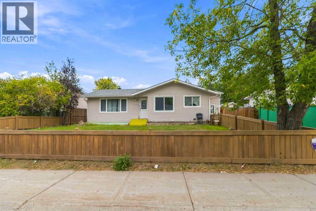 34 Alberta Drive Property Photo 1