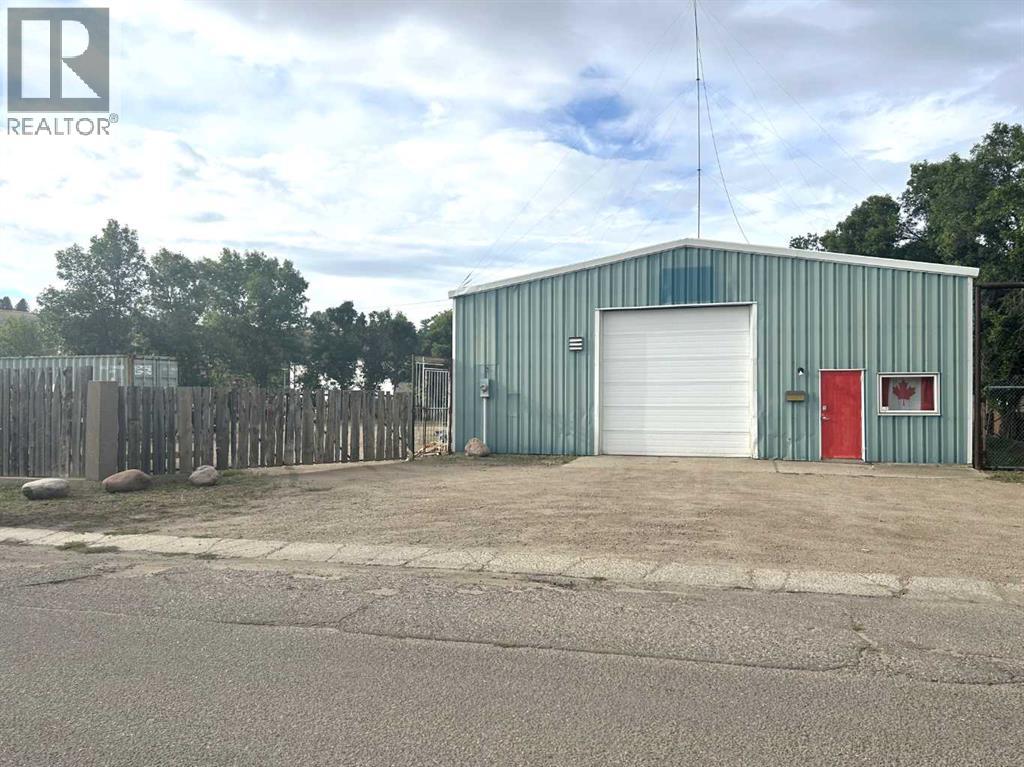 1061 Factory Street Se Property Photo 2