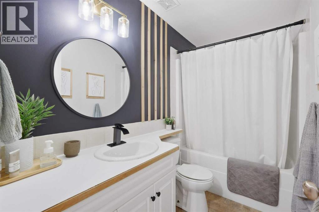 14 Wilkinson Circle Property Photo 7
