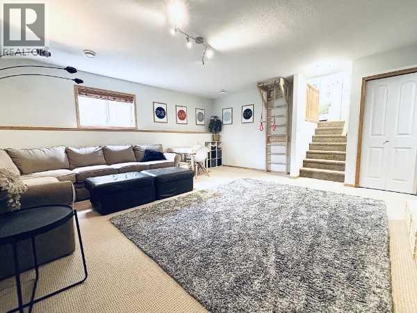 14 Wilkinson Circle Property Photo 25