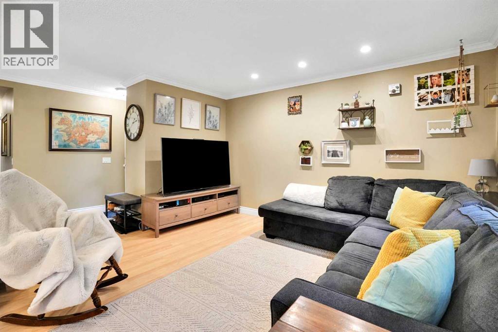 158 Rundleview Close Ne Property Photo 3