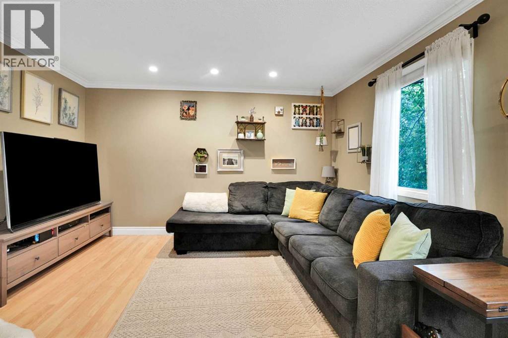 158 Rundleview Close Ne Property Photo 5