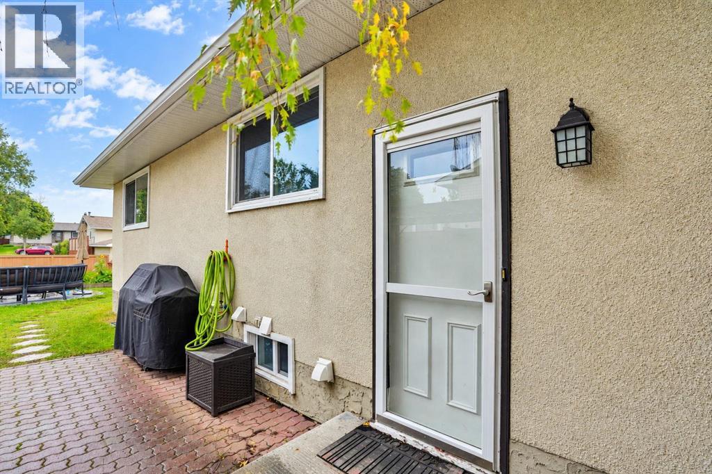 158 Rundleview Close Ne Property Photo 32