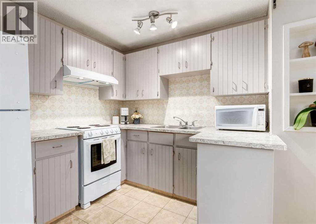 6819 Centre Street Northwest Property Photo 7
