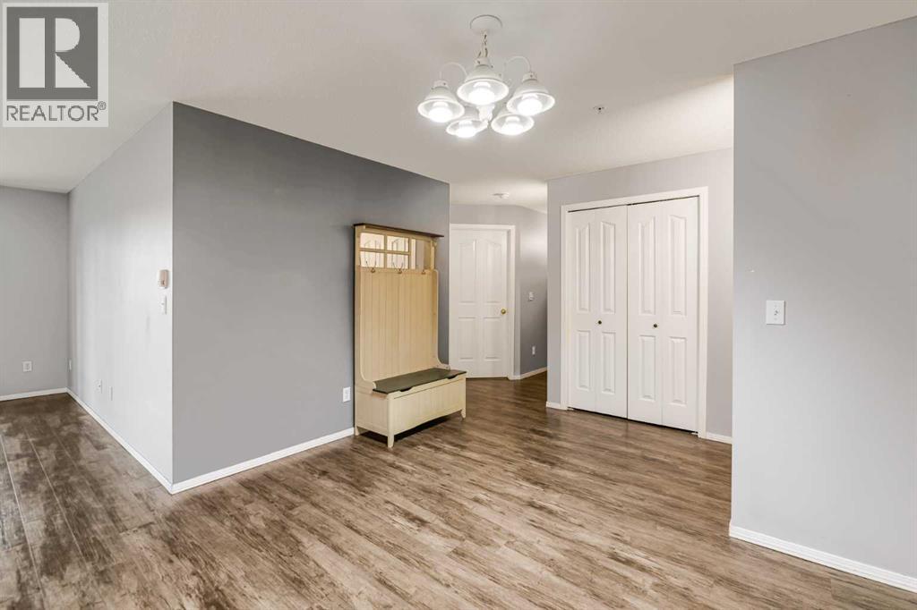 60 Lawford Avenue Property Photo 8