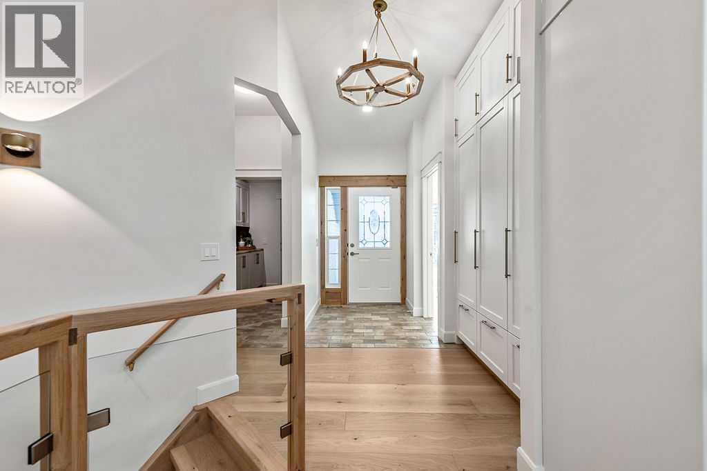 119 Citadel Meadow Close Nw Property Photo 4
