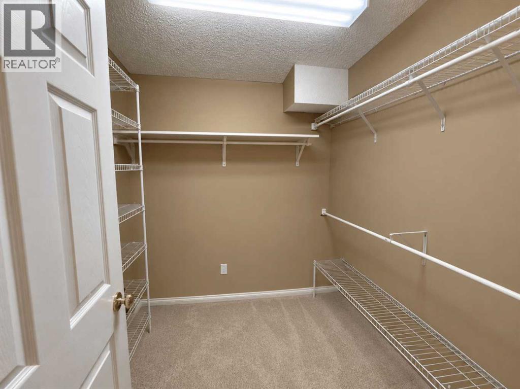 76 Valley Creek Crescent Nw Property Photo 14