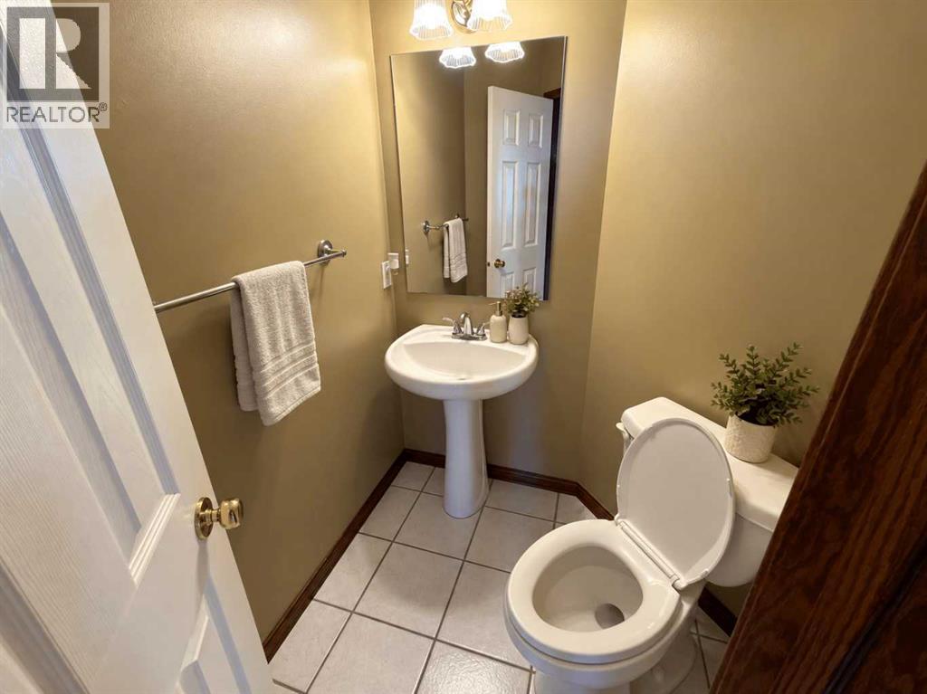 76 Valley Creek Crescent Nw Property Photo 18