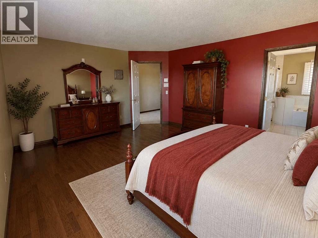 76 Valley Creek Crescent Nw Property Photo 30