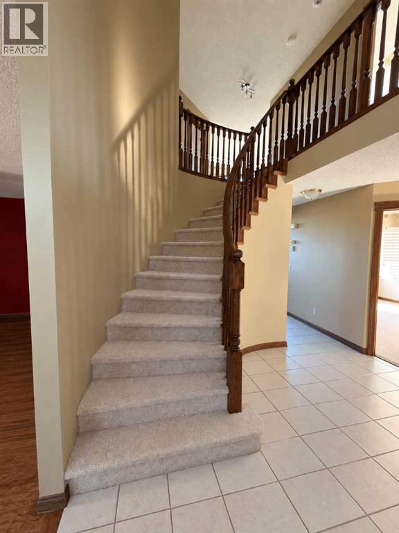 76 Valley Creek Crescent Nw Property Photo 37