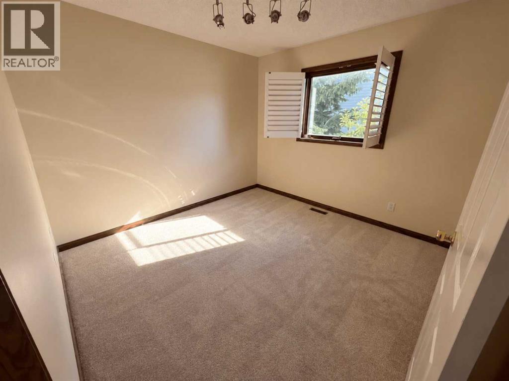76 Valley Creek Crescent Nw Property Photo 40