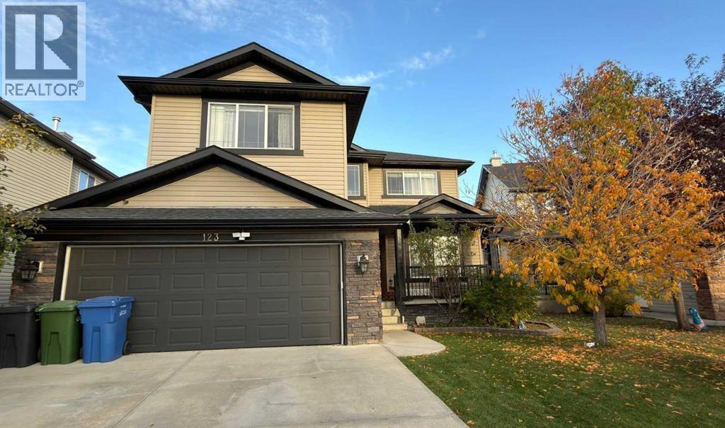 123 Hawkmere View Property Photo 1