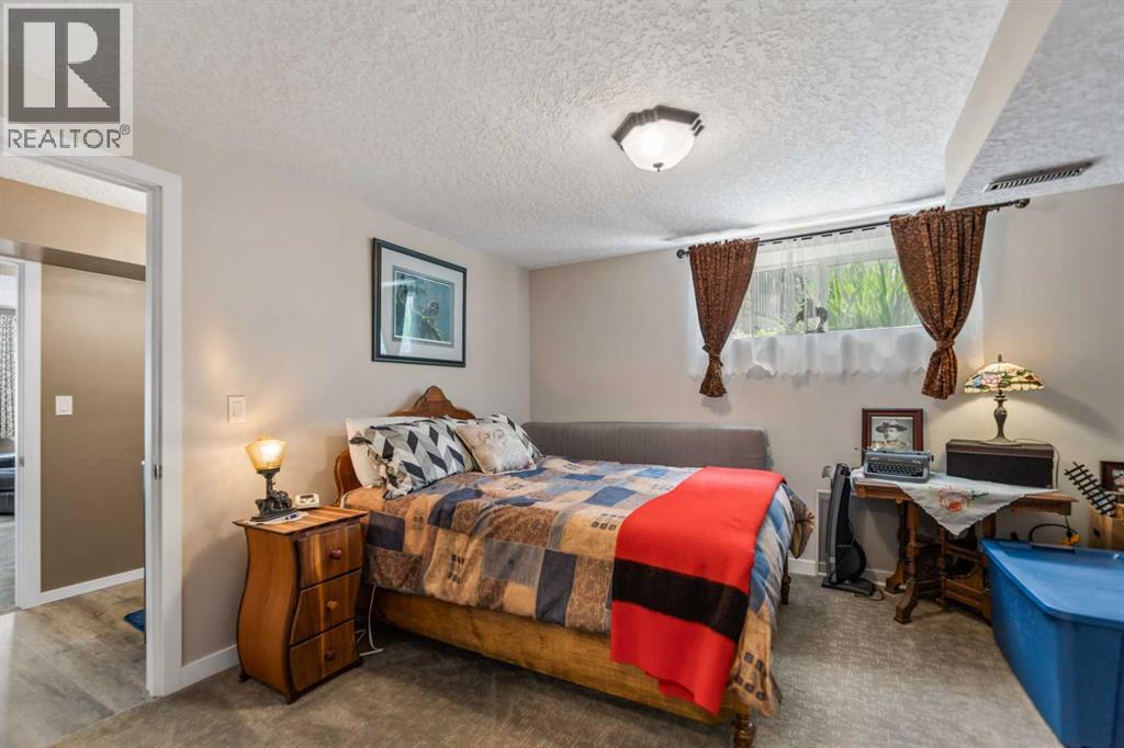 123 Hawkmere View Property Photo 30