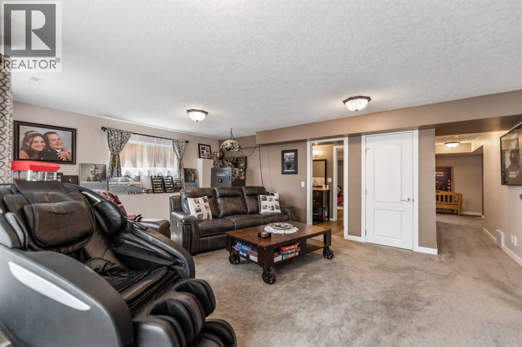 123 Hawkmere View Property Photo 32