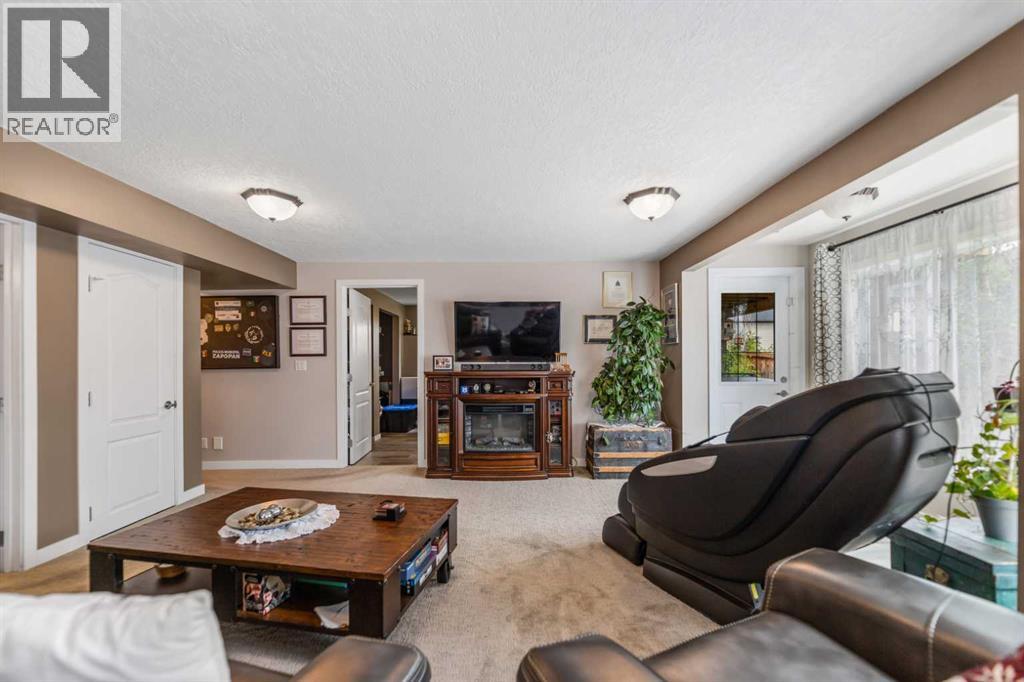 123 Hawkmere View Property Photo 33