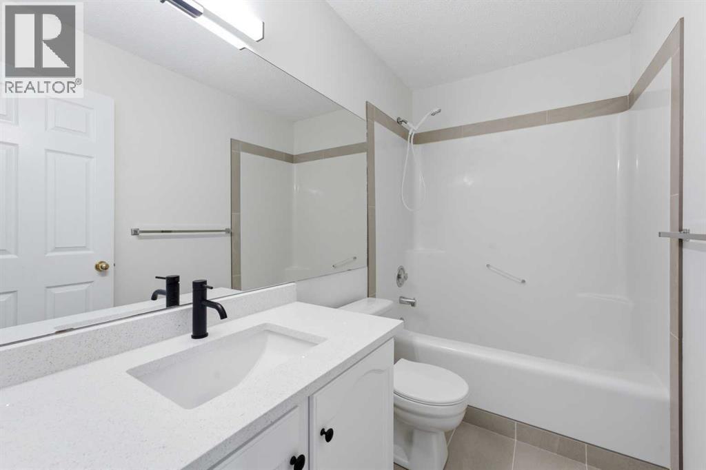 2132 35 Avenue Southwest Property Photo 23